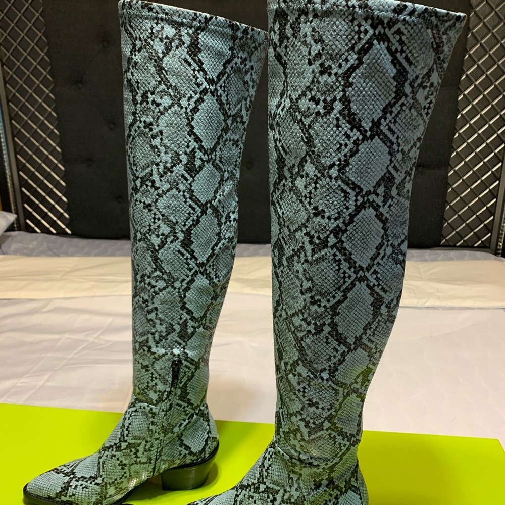 Leather boots Gianni Bini Alyiraa